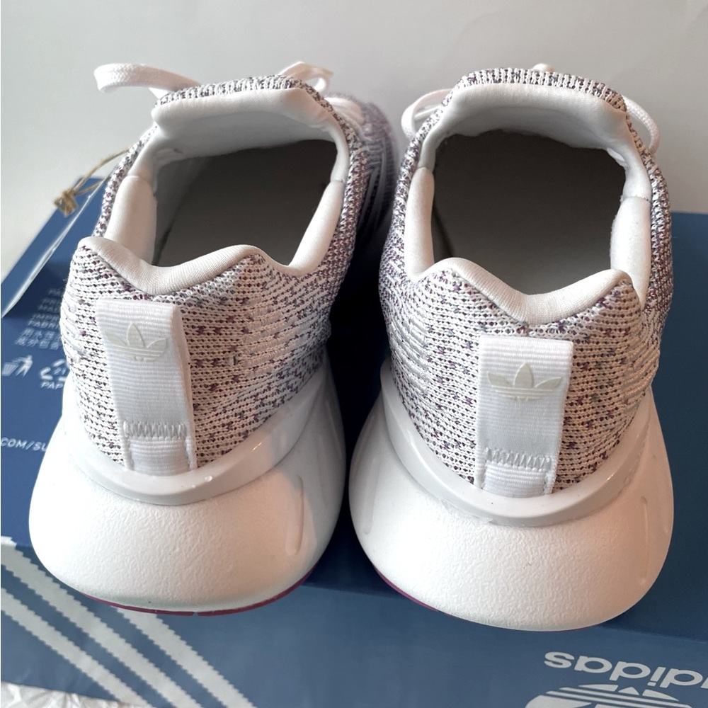 Adidas Originals Swift Run 22 Shoes - Picture 10 of 14